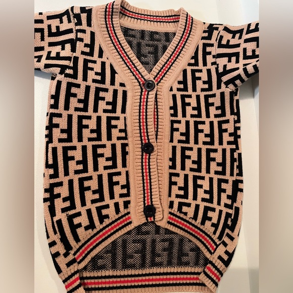 Fashion Puppy Sweater - Picture 4 of 6